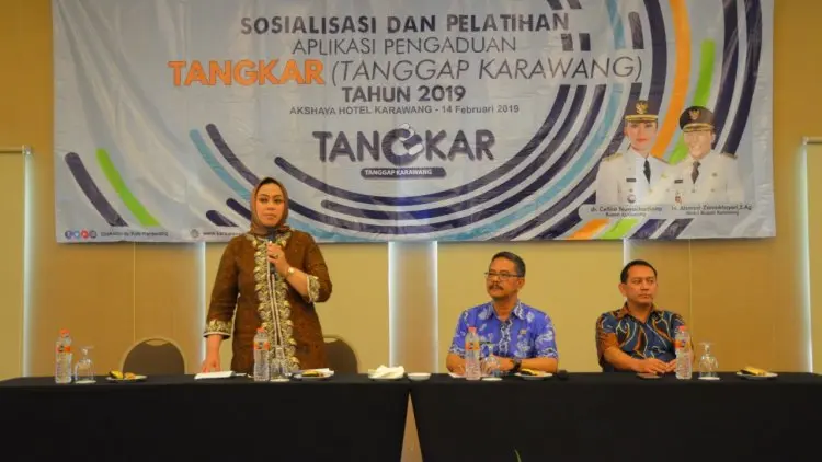 Aplikasi Pengaduan Masyarakat Karawang Perlu Perbaikan