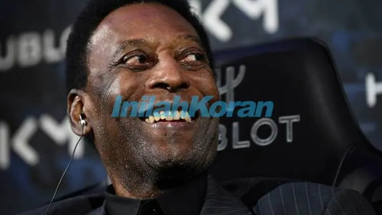 Legenda Sepak Bola Pele Masuk Rumah Sakit di Paris