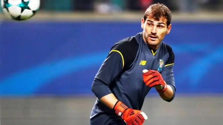 Casillas: Hormati Porto, Liverpool