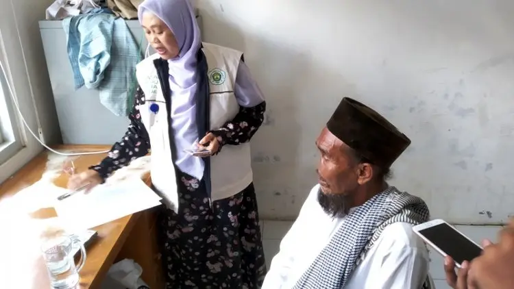 Pengemis Kaya yang Viral Itu Sewa Mobil Rp85 Ribu Sehari
