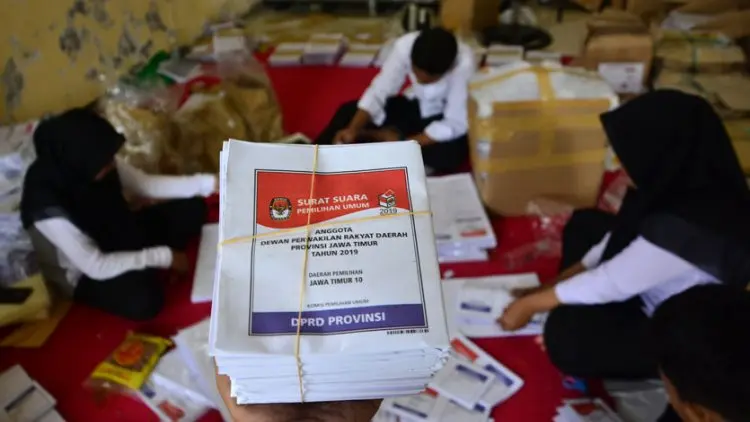 Sial, Carles Terduga Politik Uang Ditangkap Petugas Bawaslu
