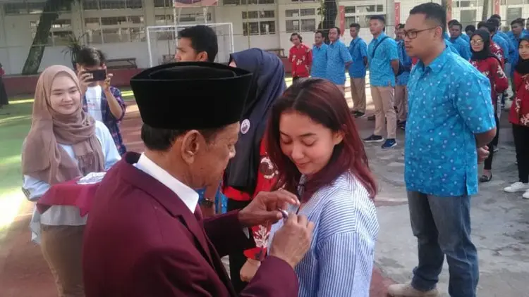 Rektor UKRI Lepas Ratusan Mahasiswa Mengabdi ke Masyarakat