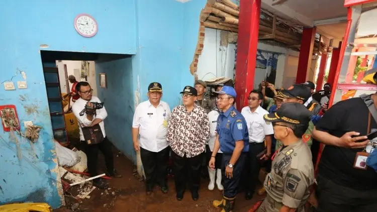 Warga Korban Banjir Cijambe Dijamin Takkan Kelaparan