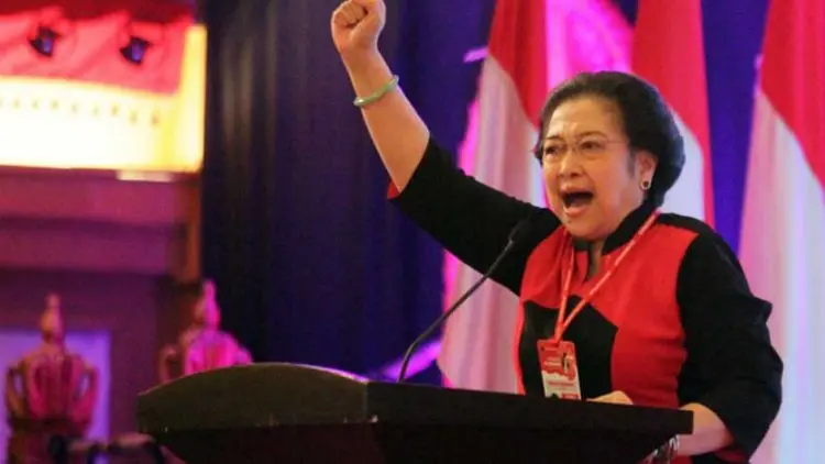 Said Aqil Kini Resmi Punya KTA PDIP, Diserahkan Langsung Megawati