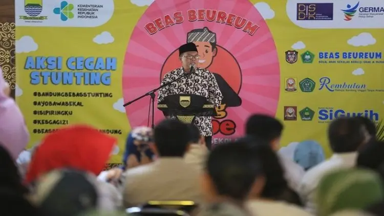 Tingkatkan Gizi Anak, Mang Oded Gulirkan Beas Beureum