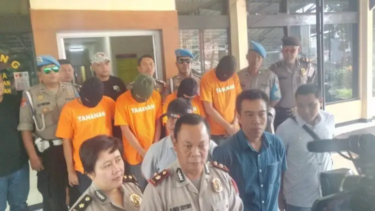‘Pebisnis’ dari Sulawesi Tipu Warga, Kuras ATM