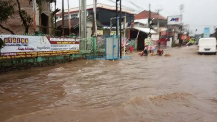 Pemkab Garut Minta Ridwan Kamil Bantu Atasi Banjir