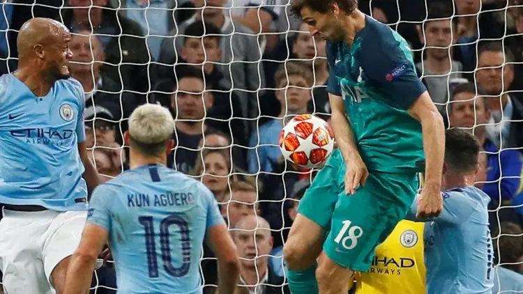 Man City Disingkirkan Gol Handball Llorente?