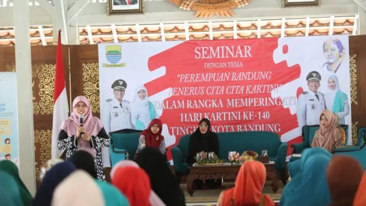 Hari Kartini, Pertegas Peran dan Tugas Penting Perempuan di Keluarga