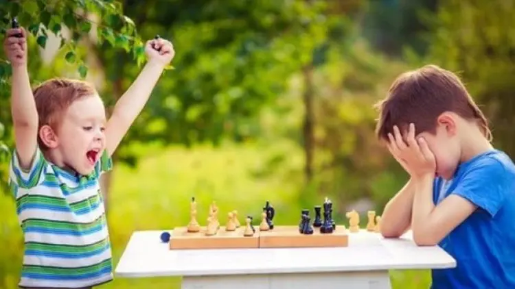 Tips Ajarkan Anak Terima Kekalahan