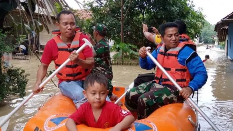 Kali Cibeet Bekasi Meluap, 72 Rumah Terendam Banjir