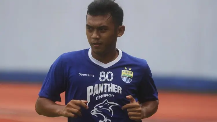 Semangat Berlipat Aziz Melawan sang Mantan