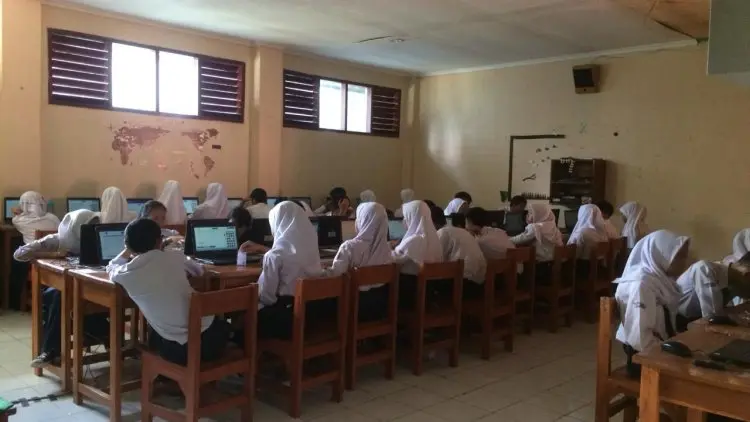 Alhamdulillah, UNBK di SMPN 16 Bandung Berjalan Lancar