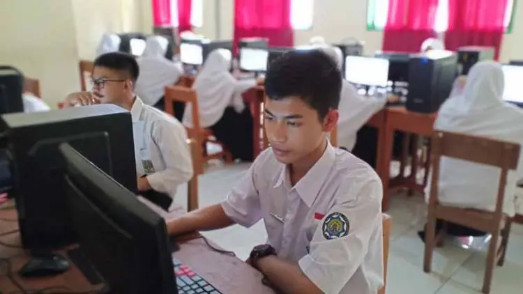 Sarana dan Koordinasi UNBK SMP di Garut Minim