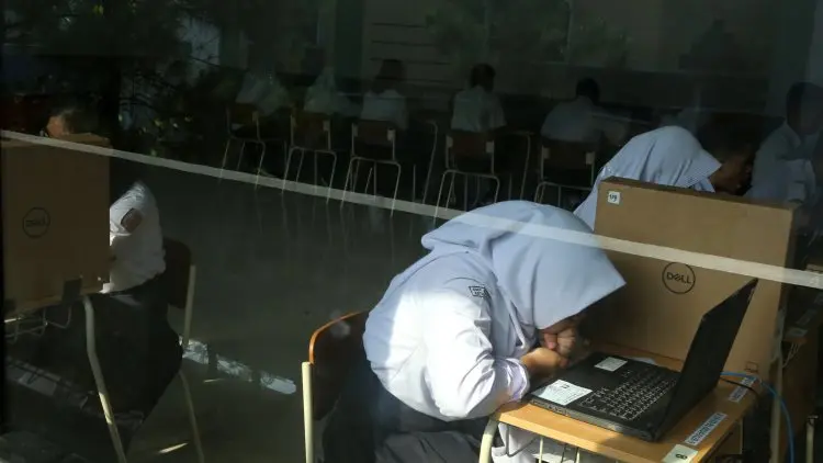 193 Siswa SMP Pasundan 9 Bandung Melaksanakan UNBK 
