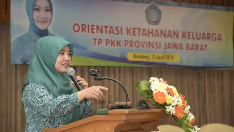 Agama dan Usia Menikah Matang Kunci Ketahanan Keluarga