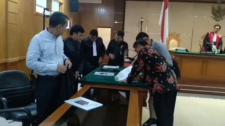 Selain Penjara, Jaksa Juga Minta Hak Politik Sunjaya Dicabut