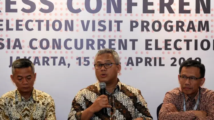 Warganet Desak Ketua KPU Dipecat