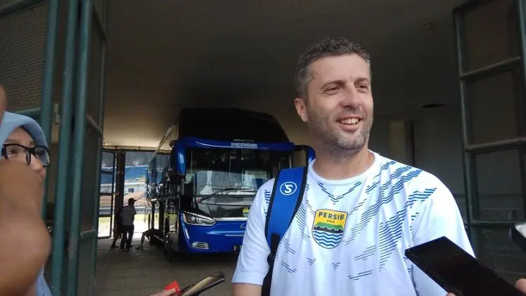 Sip, Radovic Pede Persib Singkirkan Borneo