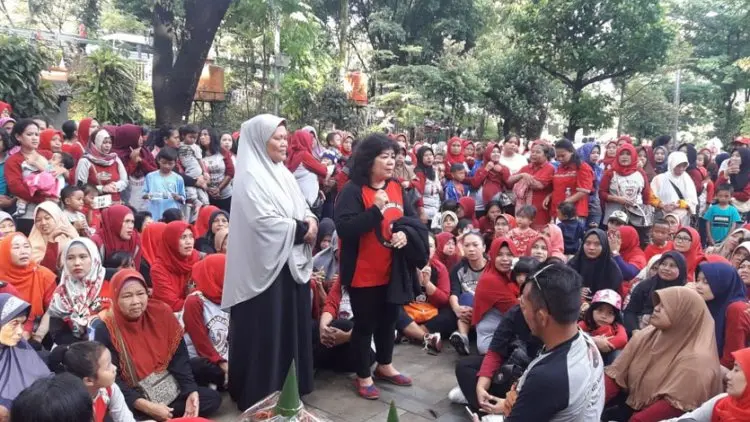 Syukuri Keunggulan Jokowi, BPM Keliling Lapangan Sempur
