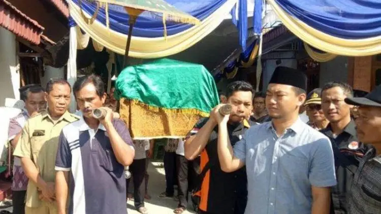 Pengorbanan Para Pahlawan Demokrasi