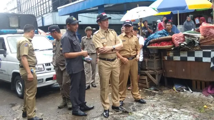 Dedie Pimpin Tim Gabungan Tertibkan PKL
