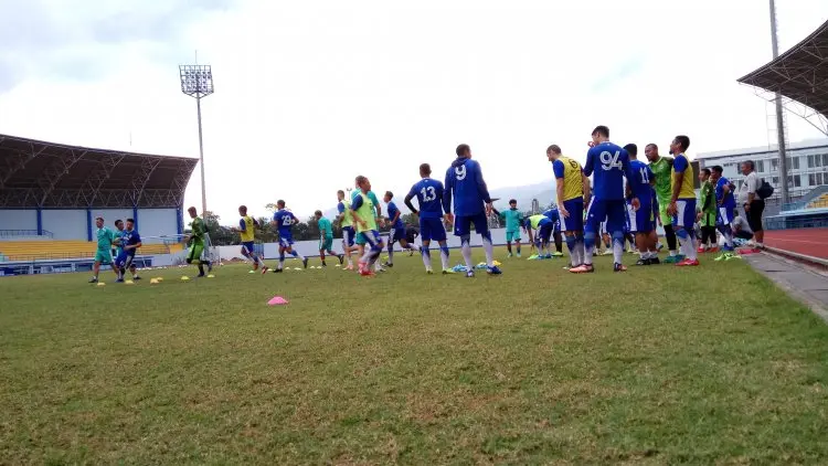 Kick-Off Mundur, Pemain Persib Berharap Lebih Kompak