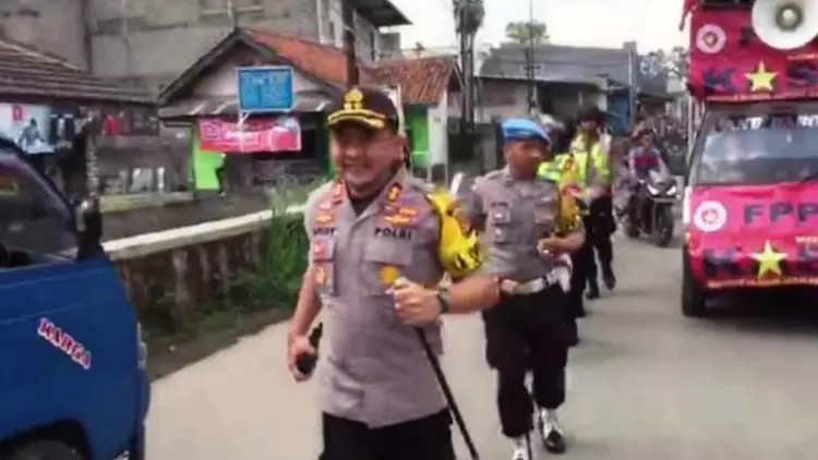 Widih... Kapolres Cimahi Rela Lari 5 Km Amankan May Day