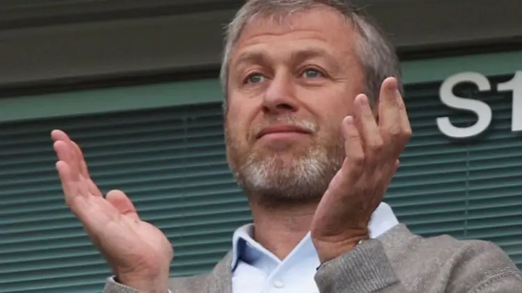 Abramovich Lepas Chelsea pada Orang Terkaya di Inggris?