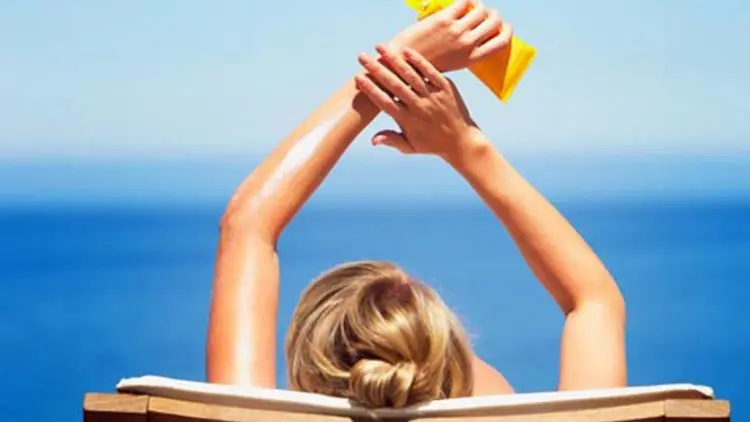 Jangan Salah, Rambut Juga Butuh Sunblock