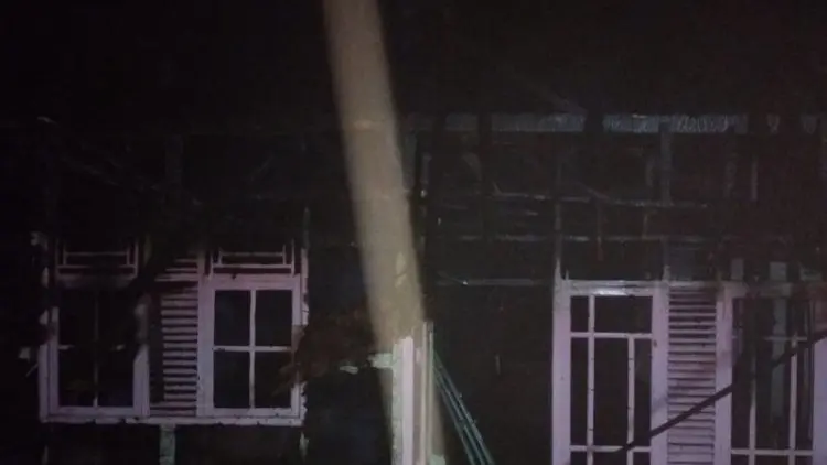 Nahas, Deden Tewas Terbakar di Dalam Rumahnya