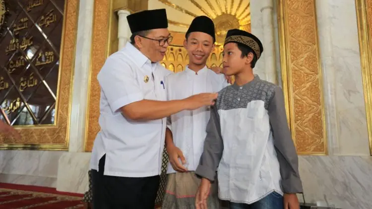 Mang Oded: Generasi Milenial, Hormati Orang Tua dan Cinta Allah