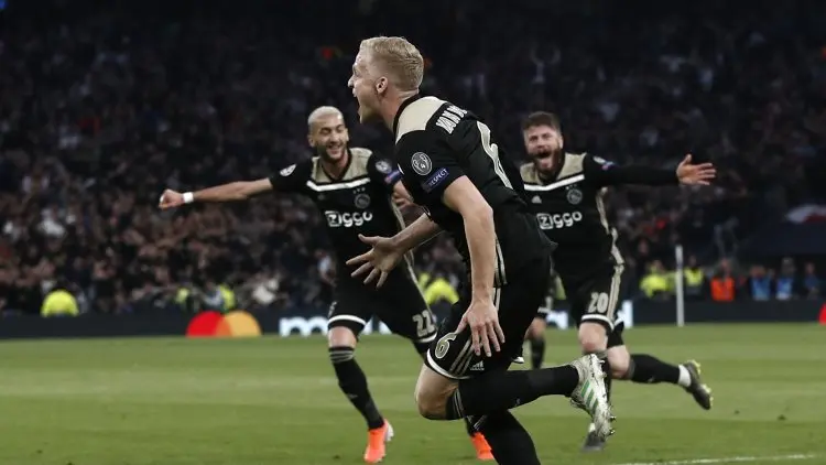 Preview Ajax vs Tottenham, Tuntaskan!