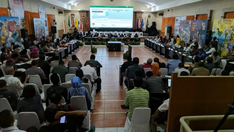 Mengantisipasi Sakit, Rapat Pleno KPU Jabar dibatasi Hingga 17.30 WIB