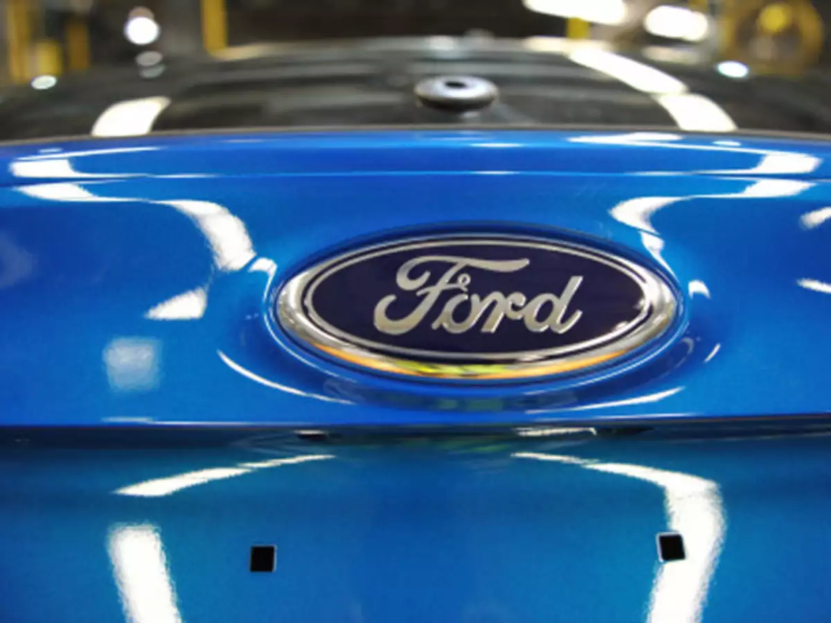 Ford Recall 19.070 Unit Escort di China