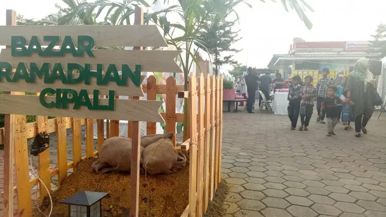 PT LMS Kampanyekan Keselamatan Berkendara Kala Bazar Ramadan