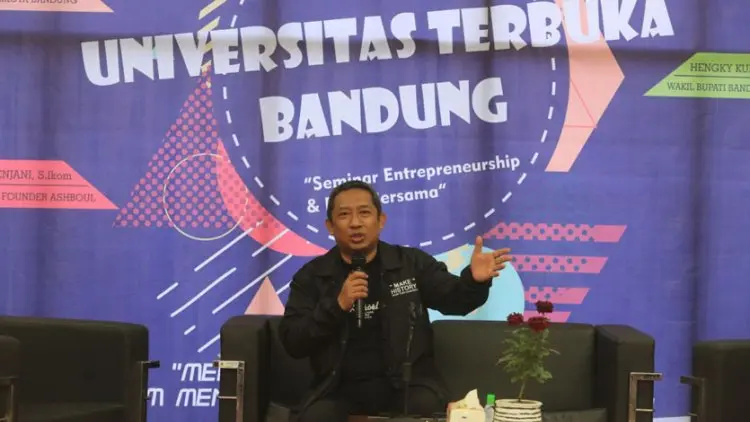 Kang Yana Ajak Mahasiswa Jadi Pengusaha