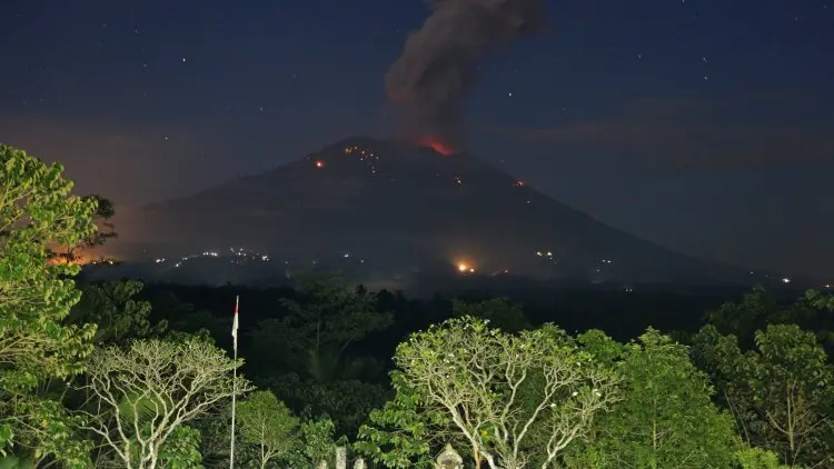 Ini Zona Bahaya Gunung Agung, Jangan Mendekat!