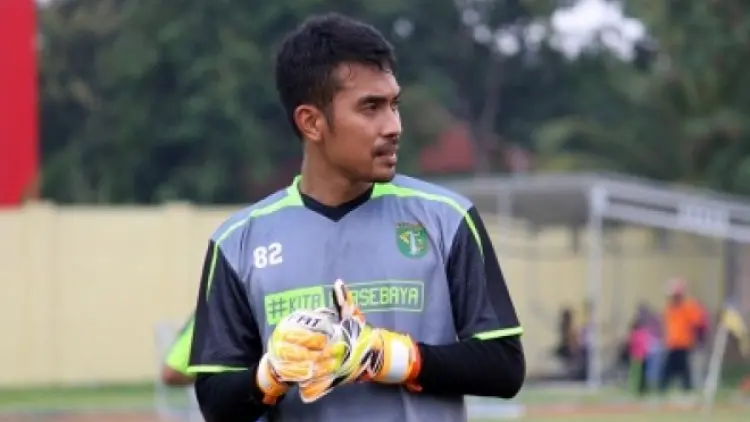 Djanur Beri Sinyal Eks Kiper Persib Bandung Jadi Kiper Utama Persebaya
