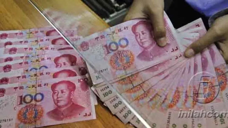 Yuan China Anjlok