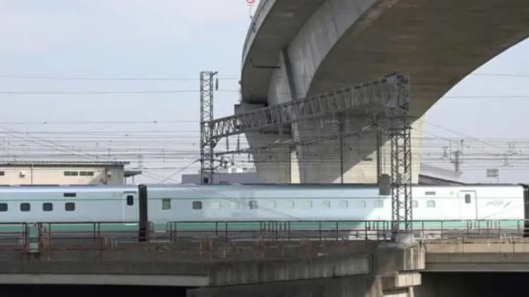 Jepang Uji Kereta Peluru Berkecepatan 500 Km/Jam