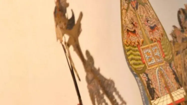 Wayang Kulit Hipnotis Masyarakat Belanda