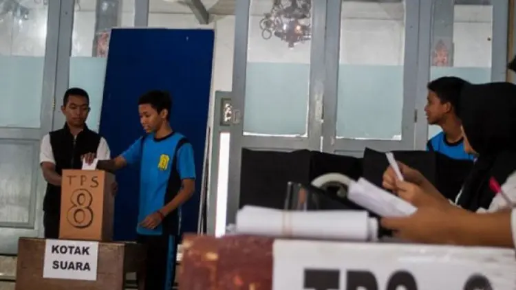 Menanamkan Nilai-nilai Politik di Sekolah