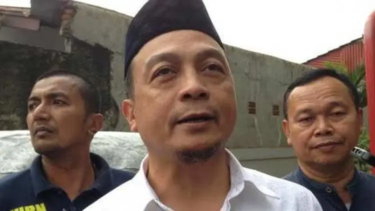 Pengacara Belum Tahu Kapan Bachtiar Nasir Pulang