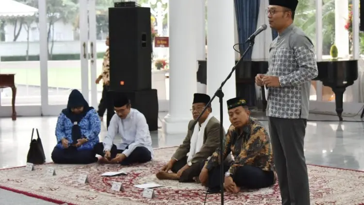 Ridwan Kamil Paparkan Program pada Ulama Jabar