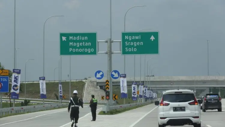 Menjajal Rute Mudik Jakarta-Surabaya-Bali