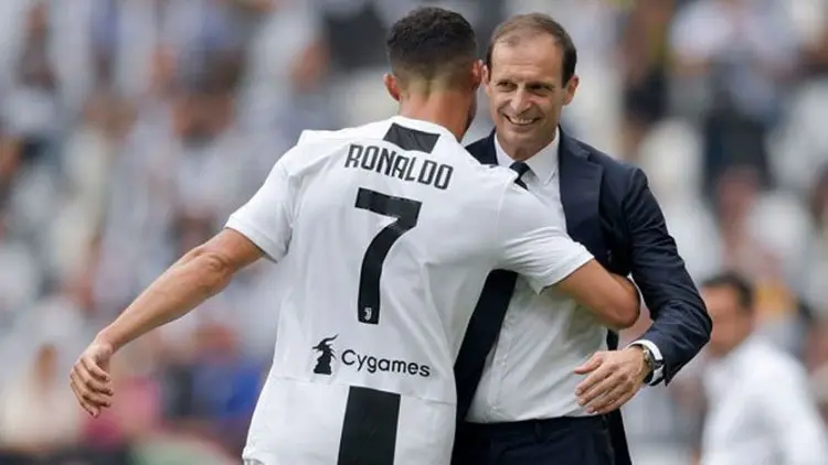 Allegri Tinggalkan Juve, Ini Pesan Menyentuh CR7