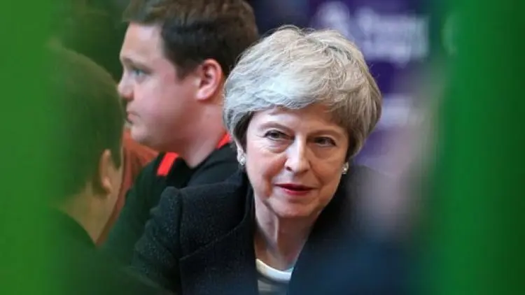 Brexit, May Tawarkan Referendum Kedua