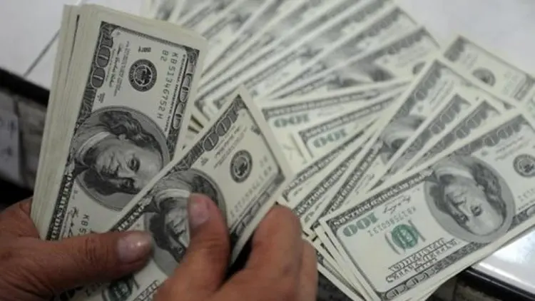Dolar AS Turun di Tengah Risalah The Fed