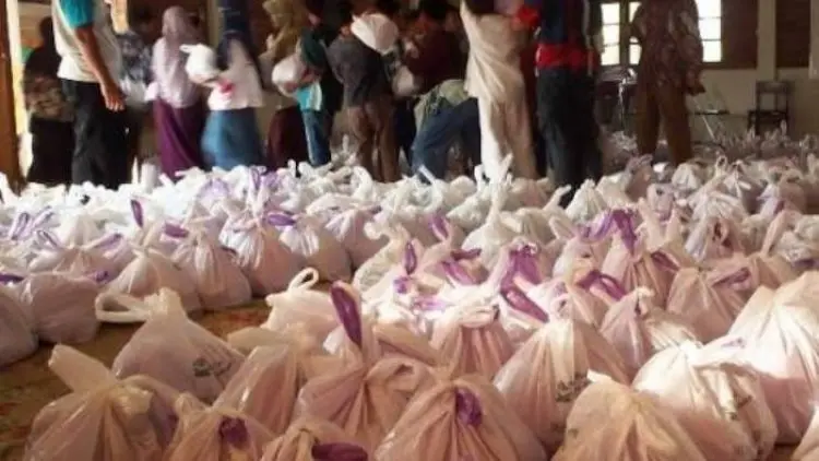KAI Daop 3 Cirebon Salurkan 3.000 Paket Sembako
